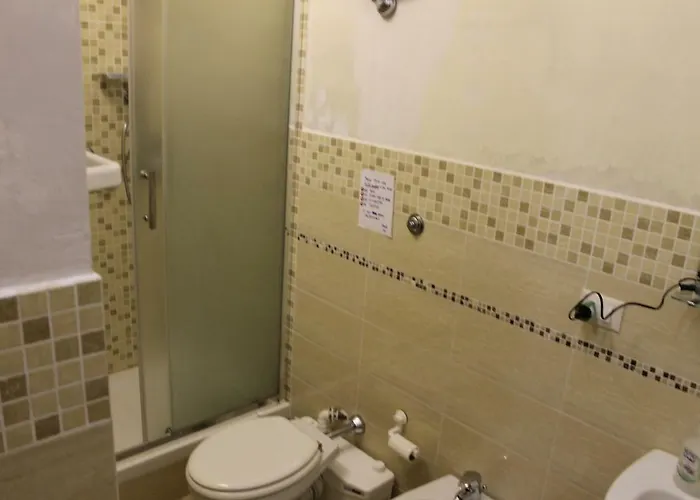 Colombo Oda ve Kahvaltı Pisa