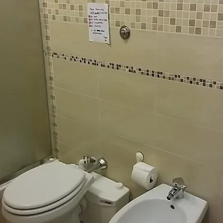 Colombo לינה וארוחת בוקר פיזה