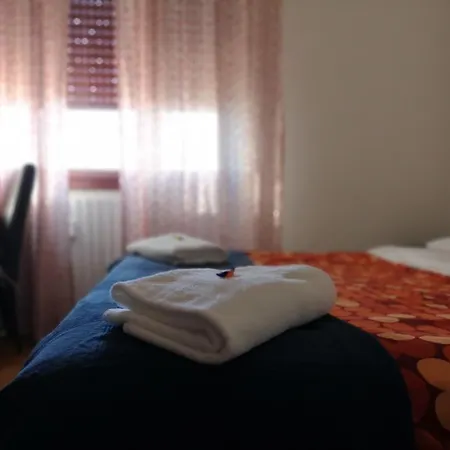 לינה וארוחת בוקר Colombo פיזה