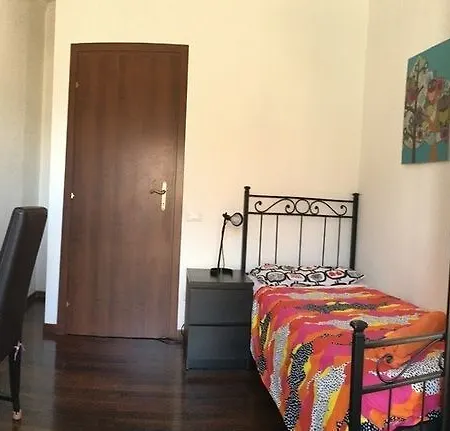 לינה וארוחת בוקר Colombo פיזה